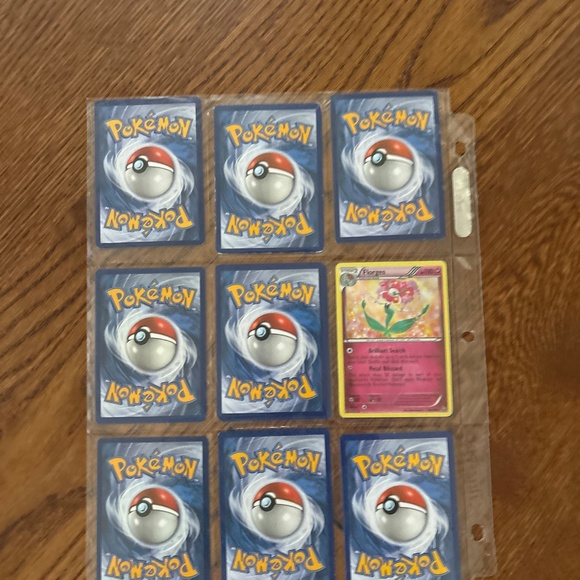 10 Pokémon cards - Picture 2 of 2